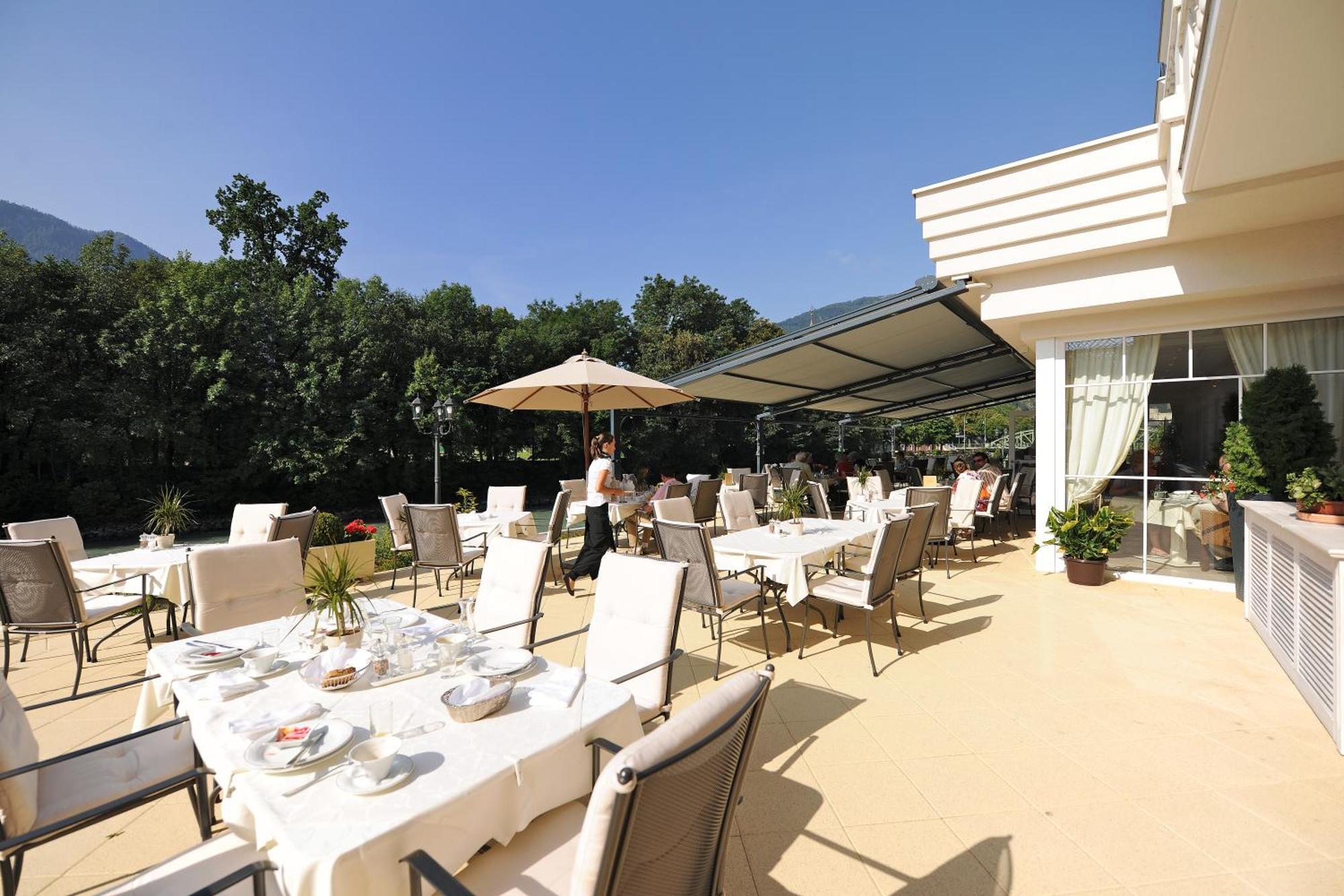 Grandhotel Lienz Business-Wellness & Gourmet ภายนอก รูปภาพ