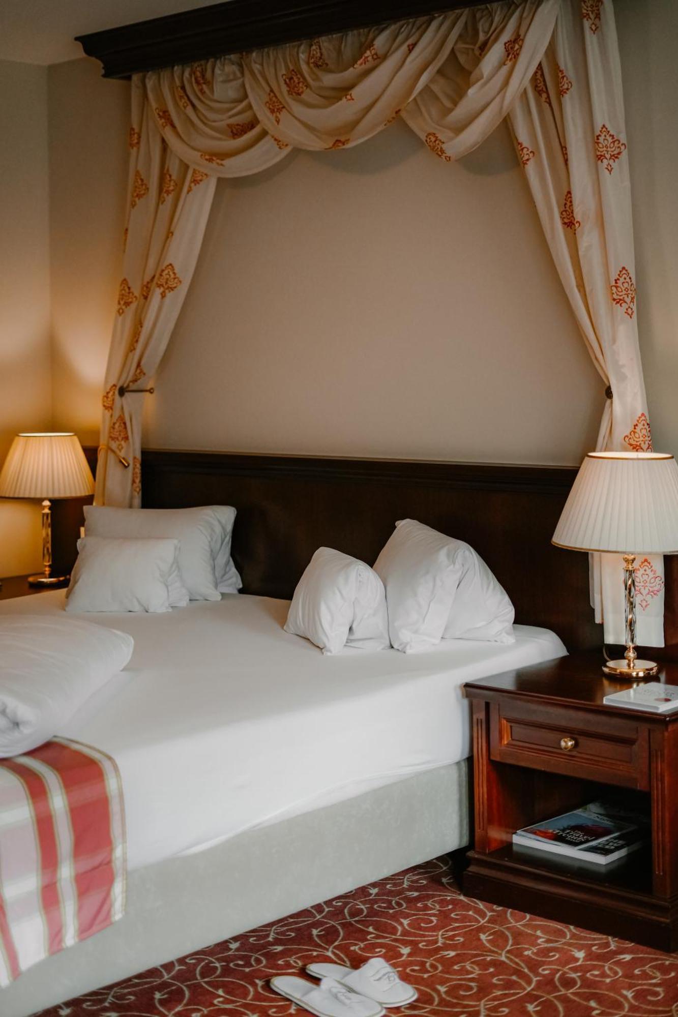 Grandhotel Lienz Business-Wellness & Gourmet ภายนอก รูปภาพ