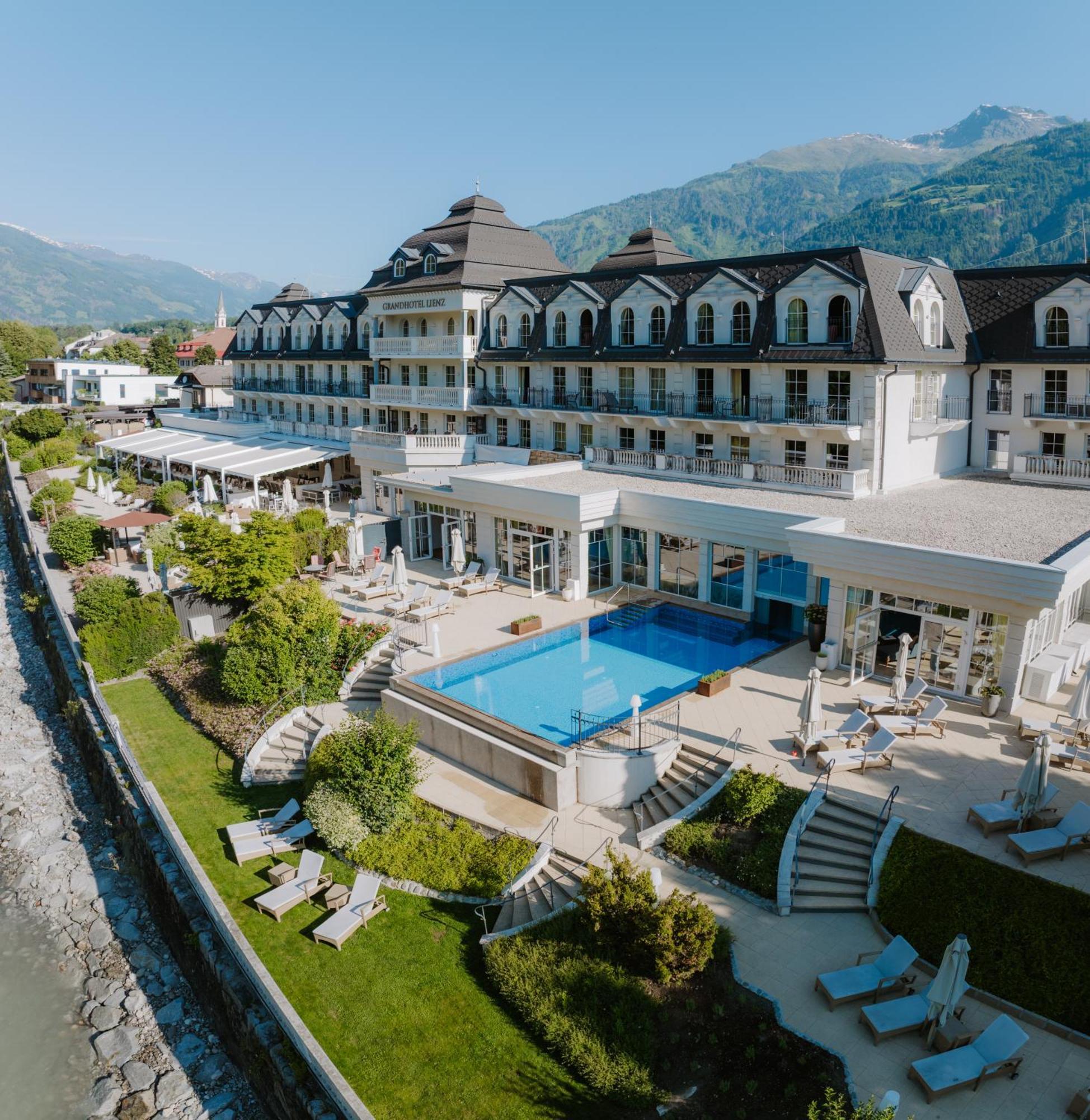 Grandhotel Lienz Business-Wellness & Gourmet ภายนอก รูปภาพ