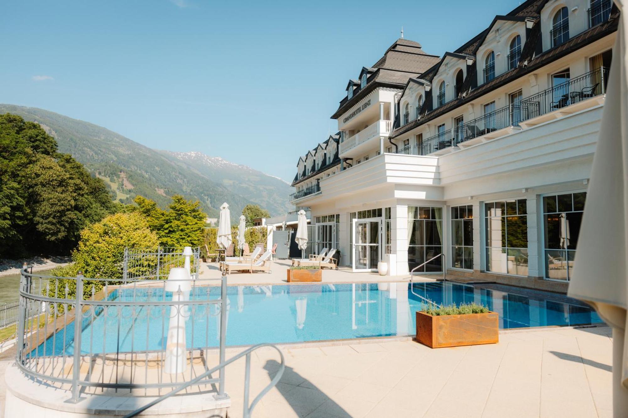 Grandhotel Lienz Business-Wellness & Gourmet ภายนอก รูปภาพ